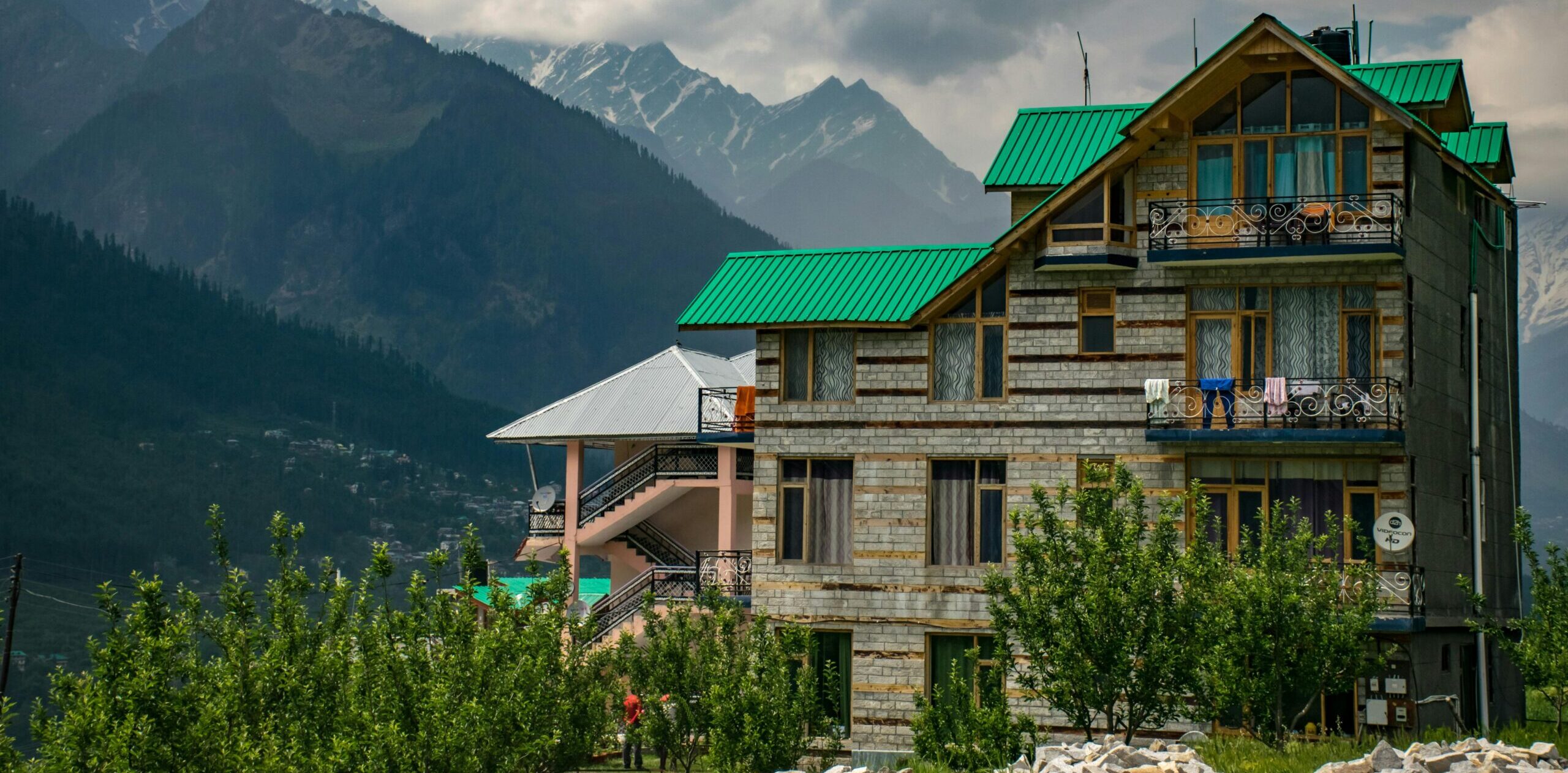 pexels-ajaybhargavguduru-939715